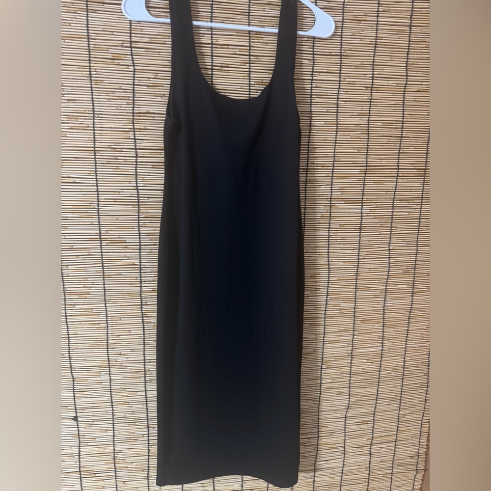 Elegant Black Sleeveless Dress